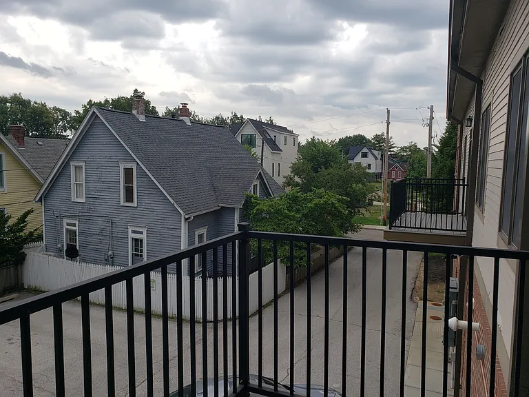 510 E 9th St #204 — Photo 21