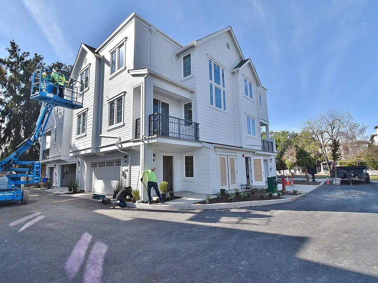 3881 Bonde Way — Photo 13