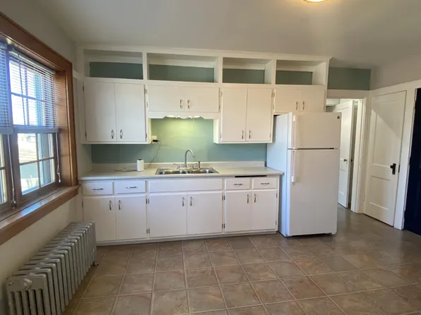 1802 E Howard Ave APT 3, Milwaukee, WI 53207