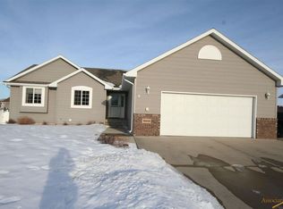 10058 Ventura Ln, Summerset, SD 57718
