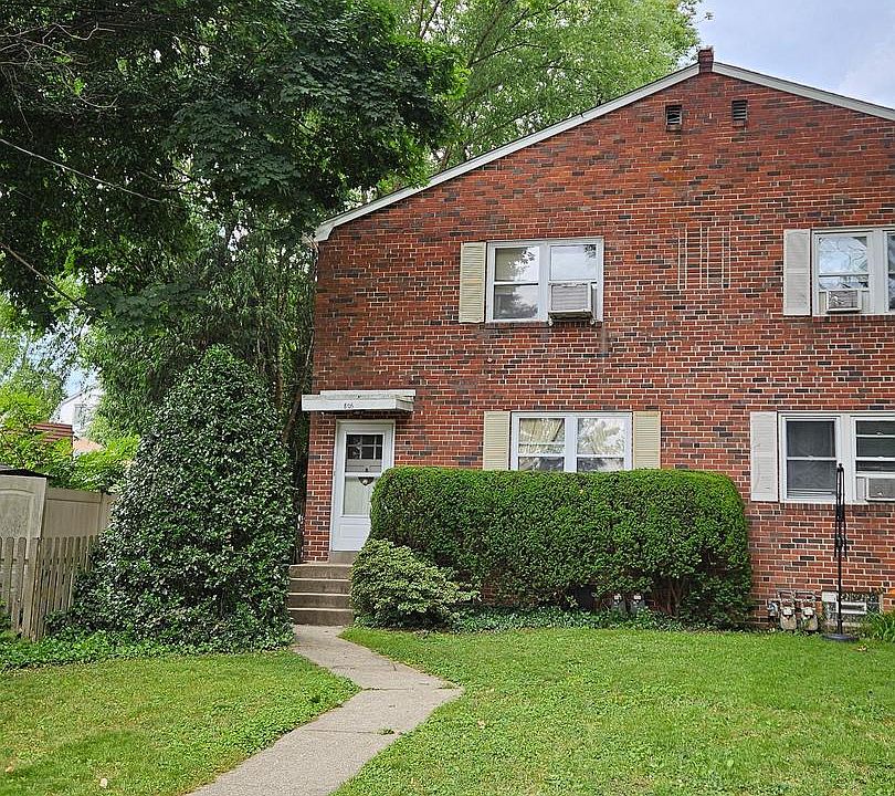 1st image of 805 Campbell Ln