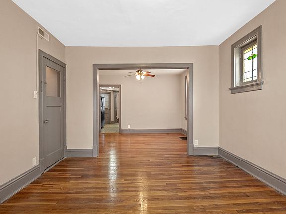 3rd image of 4972 Mardel Ave #463