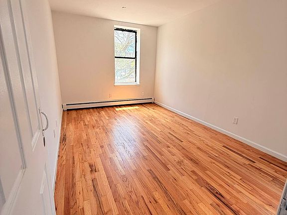 3rd image of 1984 Fulton St #2