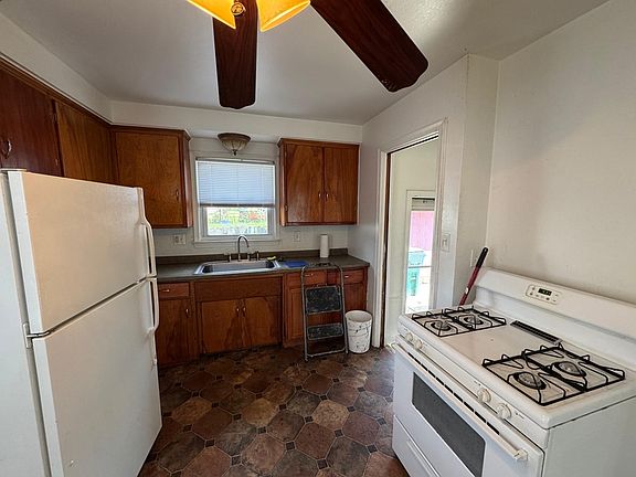 4th image of 14615 Stephens Rd