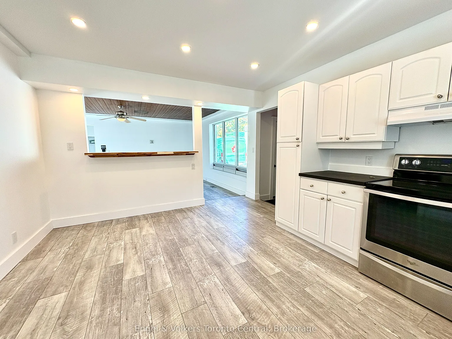 4 bed, $3,150 — Photo 3