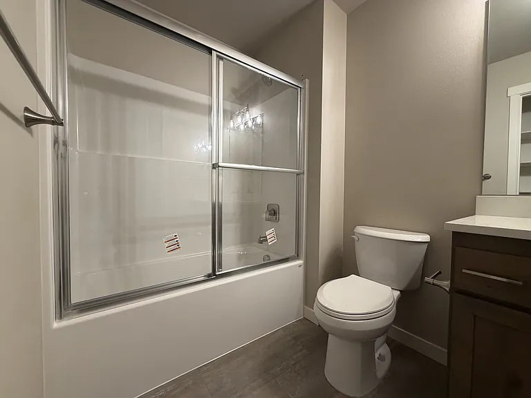 4025 Filbert St NE — Photo 33