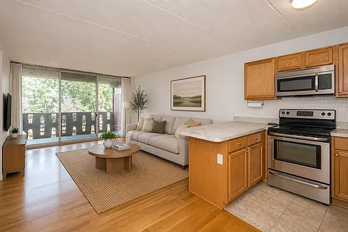 200 Swanton St Photo 1