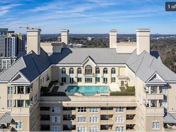 3334 Peachtree Rd NE APT 404, Atlanta, GA 30326