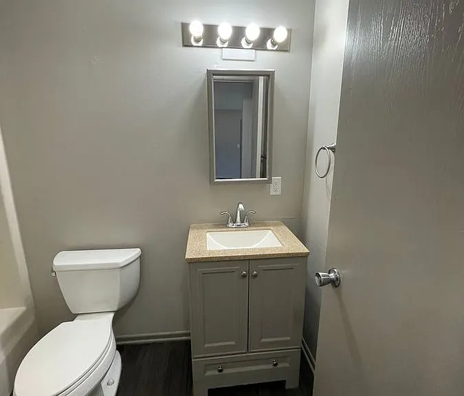 706 S 2nd Ave W #4 — Photo 3