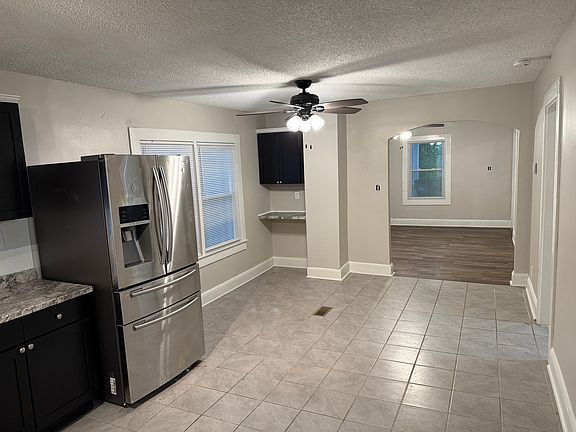 3rd image of 103 E Front St