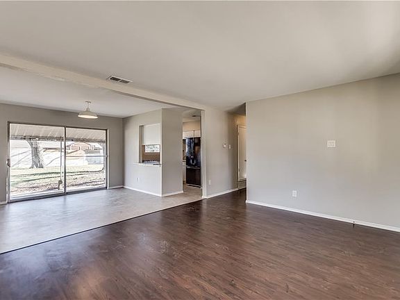 3rd image of 2014 Palo Alto Dr