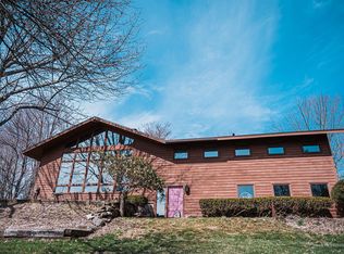 87 W Hill Rd, Gardiner, ME 04345