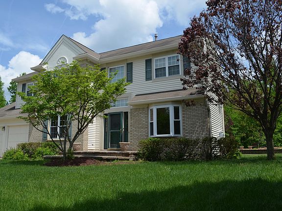3rd image of 75 Connelly Ave