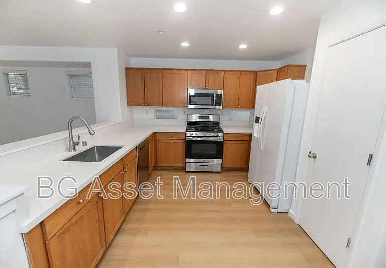 128 Kingfisher St — Photo 5