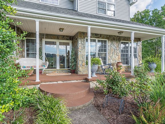 4th image of 4486 Greenwood Dr