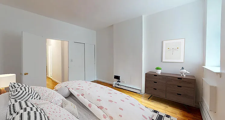 Rented by Bond New York | media 28