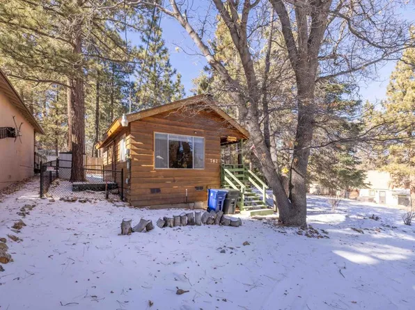 782 Cedar Ln, Sugarloaf, CA 92386