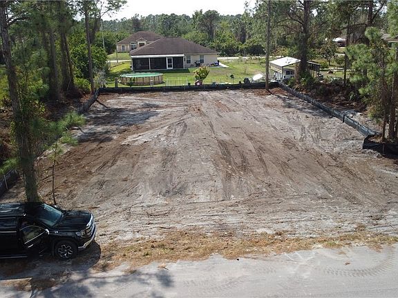 3rd image of 720 Lopez St E
