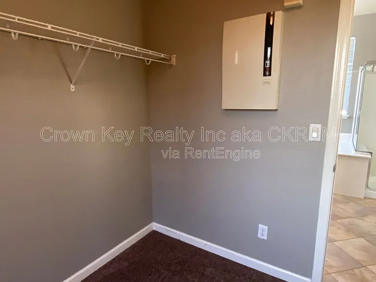 352 Goodall Dr — Photo 19