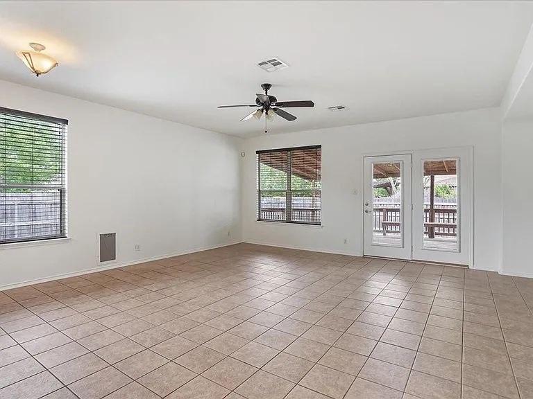200 Rudy Ln — Photo 13