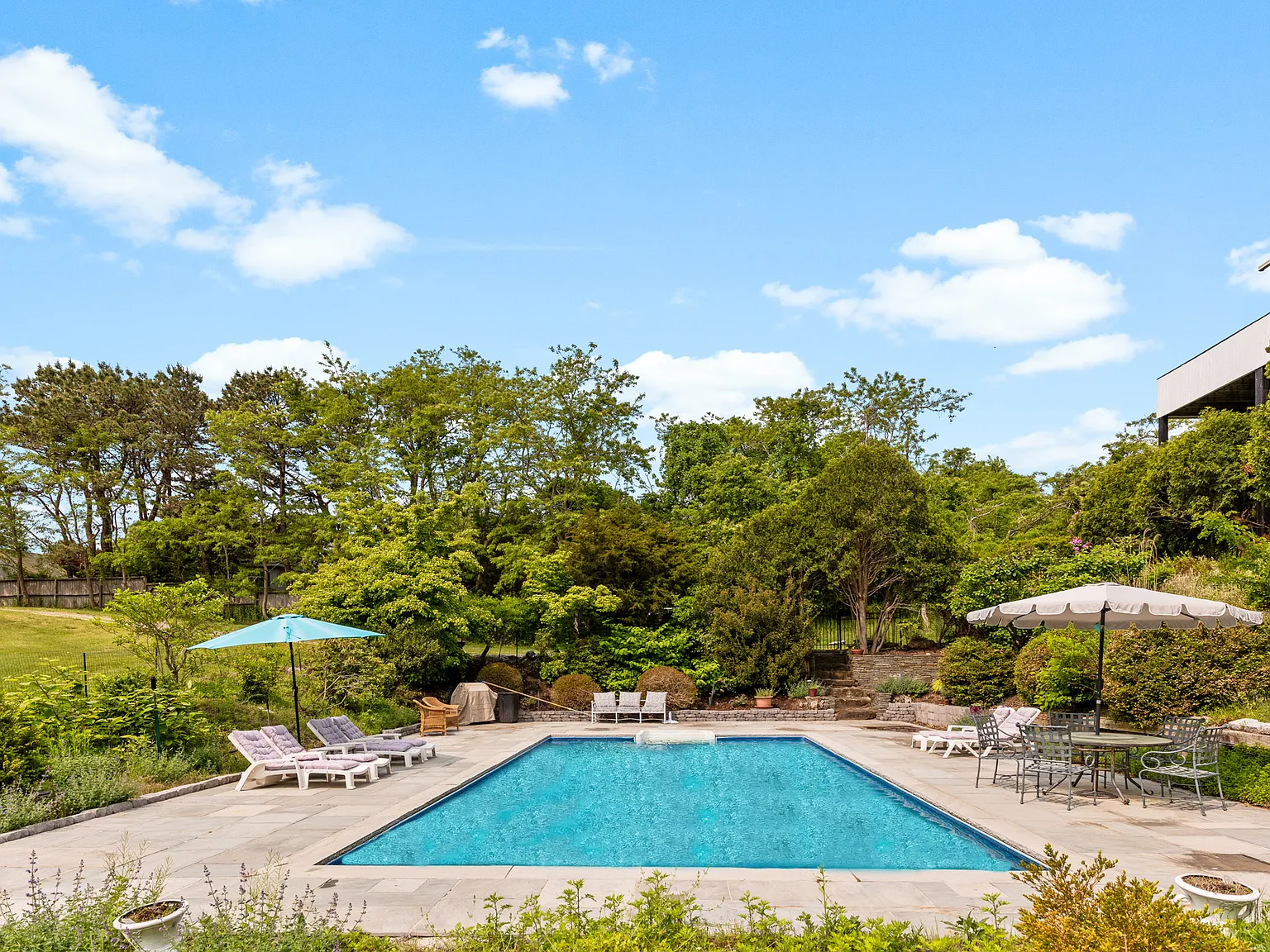 Nice and Easy Summer Rental in Shinnecock Hills — Photo 2