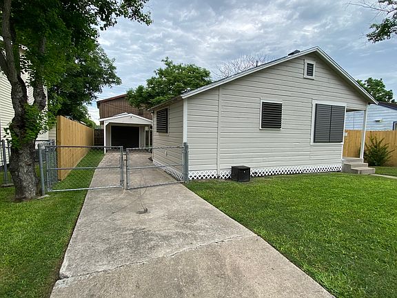 5th image of 3822 Sarita St