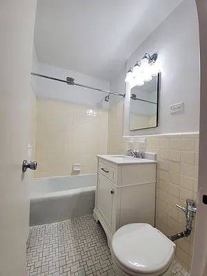 Rented by NYC Realty Brokers LLC | media 18
