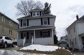 2nd image of 80 Holland St