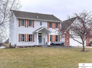 1609 N 212th St, Elkhorn, NE 68022