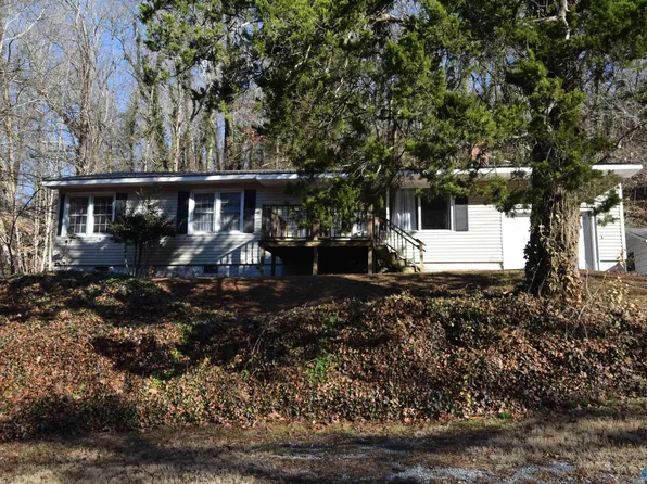 1504 Patterson St, Guntersville, AL 35976