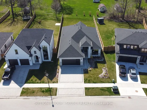 99 Optimist Dr, Talbotville, ON N5P 0G4