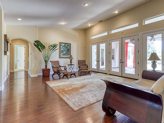 4th image of 4621 Waterstone Dr