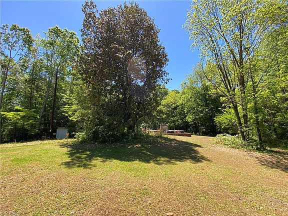4th image of 167 Cubs Ln