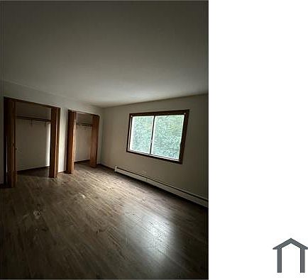 4th image of 1005 E 194th St APT 204C