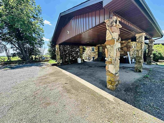 3rd image of 3071 W 538th