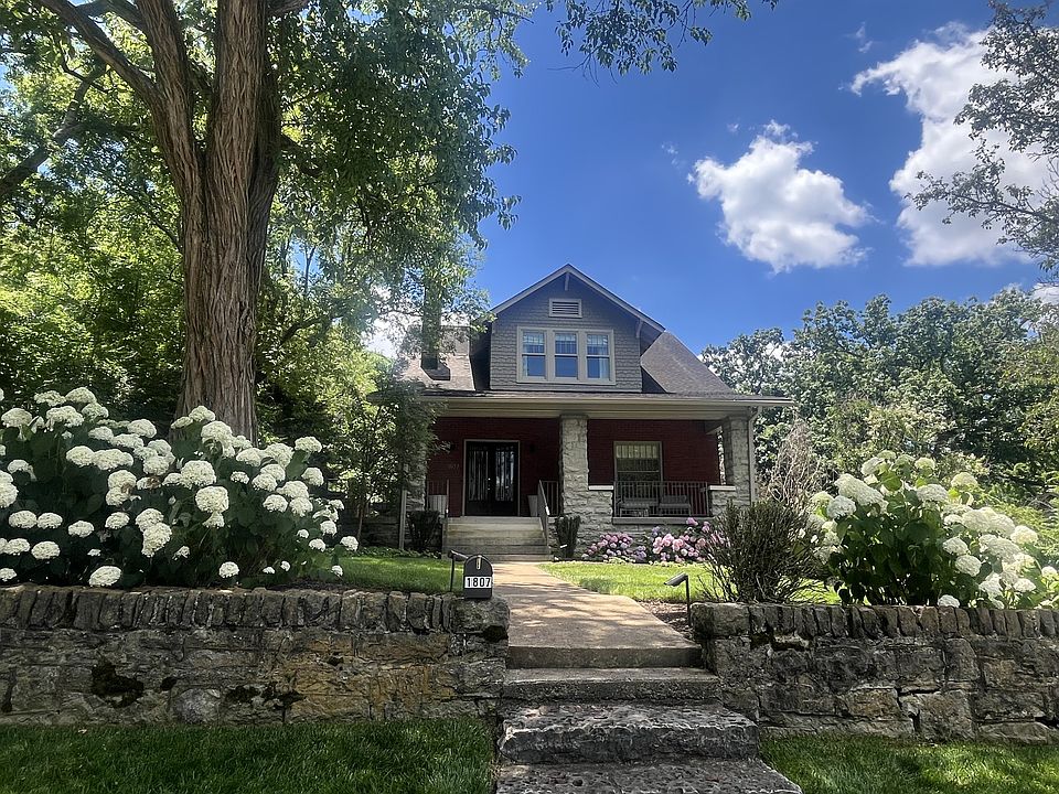 1st image of 1807 Ashwood Ave