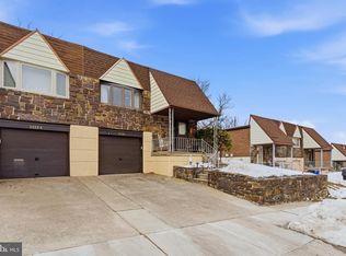 15136 Ina Dr, Philadelphia, PA 19116