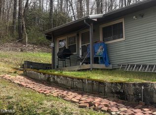 227 Fir St, Appalachia, VA 24216