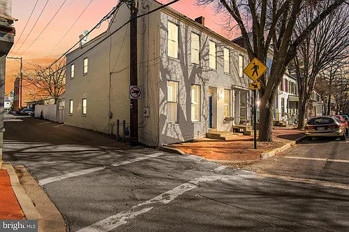 201A E 3rd St Photo 1