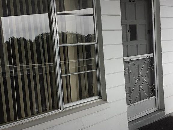 2nd image of 2428 Columbia Dr APT 62