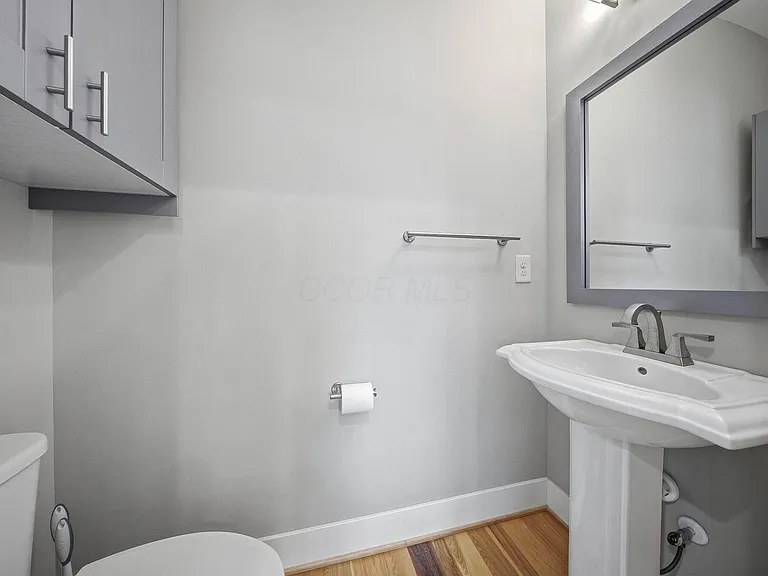 567 Lathrop St — Photo 20