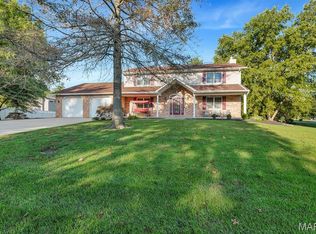 5 Deer Trail Dr, Collinsville, IL 62234