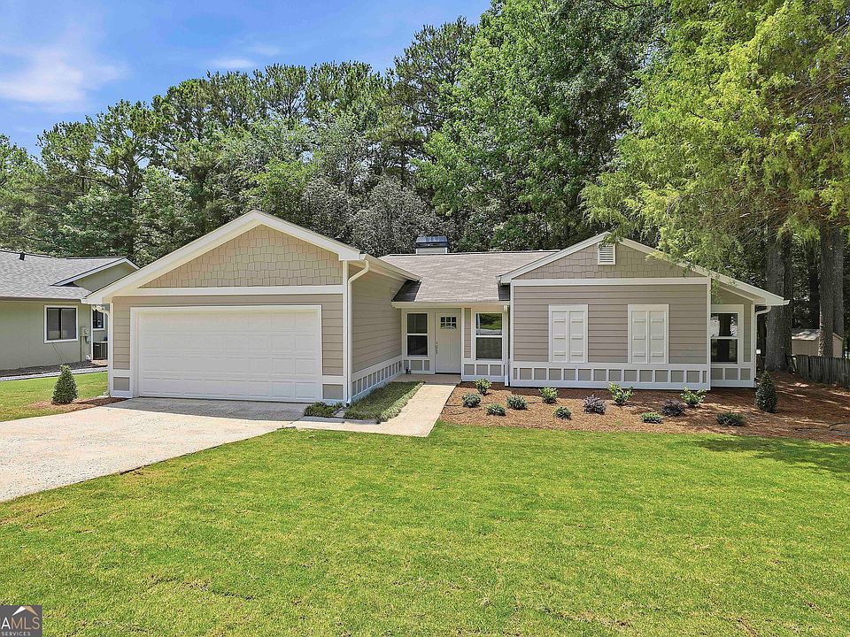 1st image of 114 Lake Forest Dr