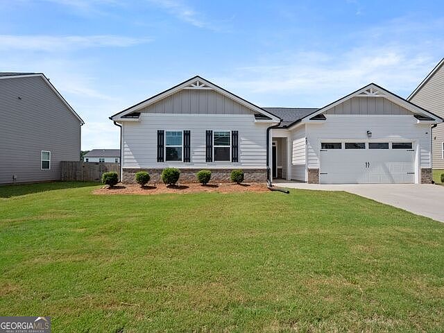 1st image of 647 Graham Campbell Ln