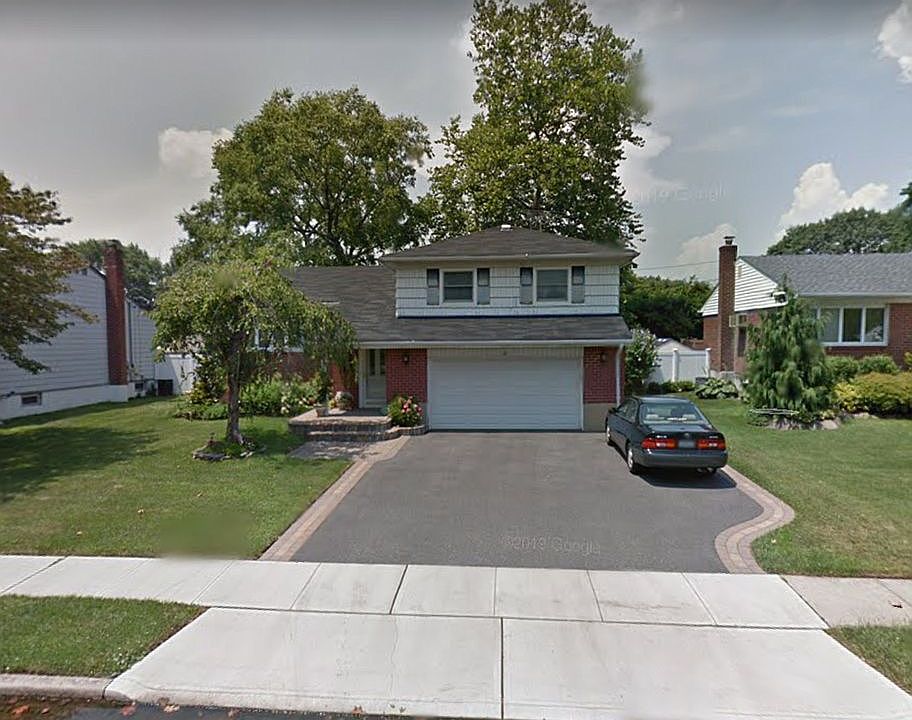 2nd image of 28 Patricia Ln