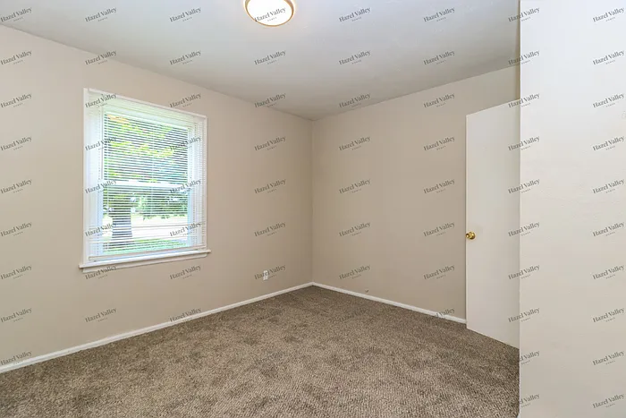 26 Florval Dr — Photo 9
