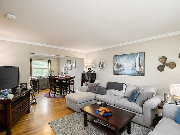 2nd image of 1109 Sells Ave Unit H-1