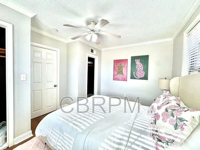 2702 23rd St — Photo 27