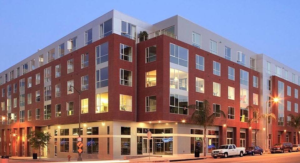 2nd image of 285 W 6th St APT 329