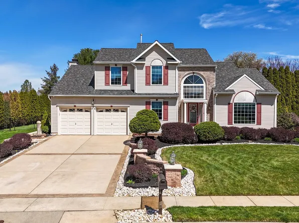 18 Woodduck Dr, Mullica Hill, NJ 08062